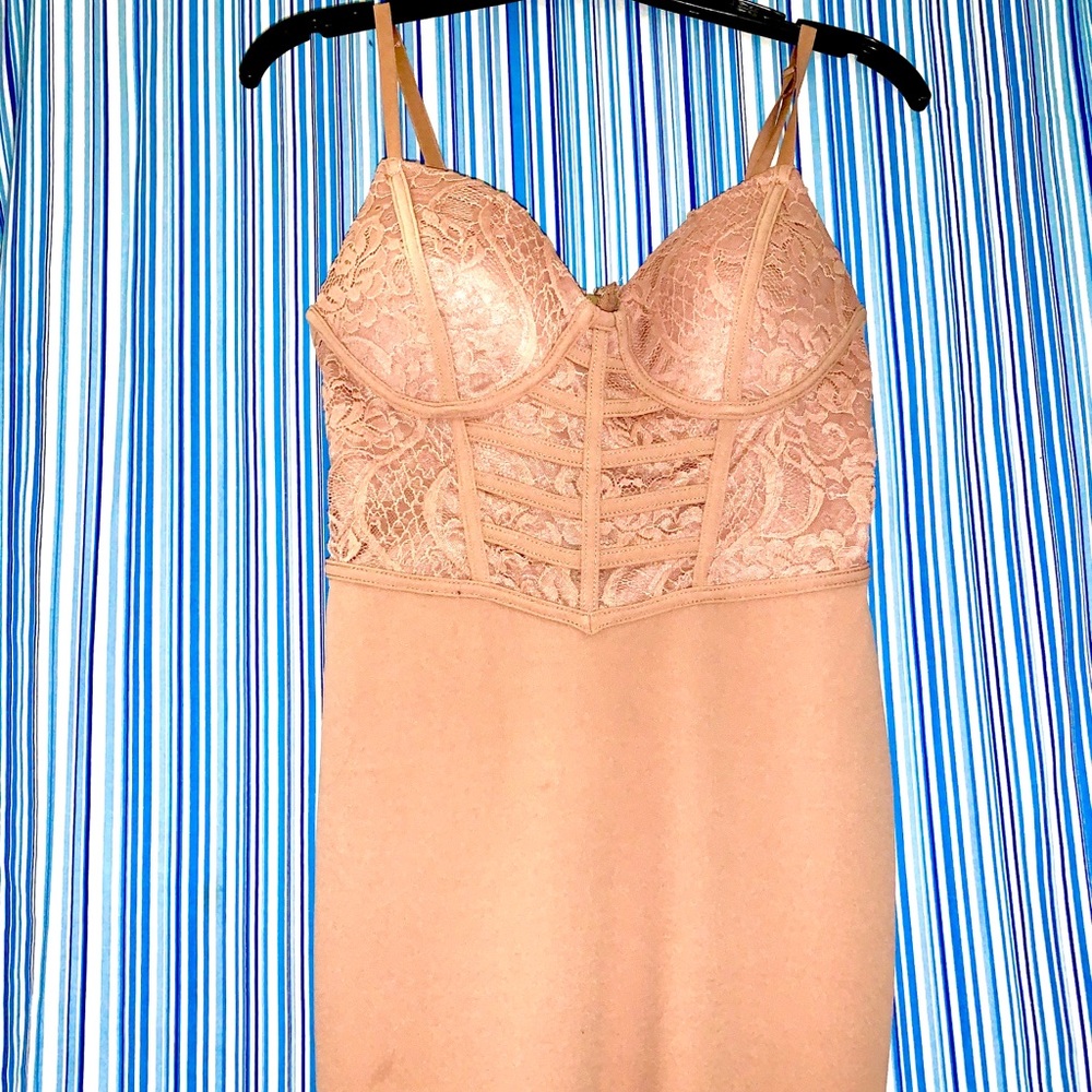 Nude dress ✨